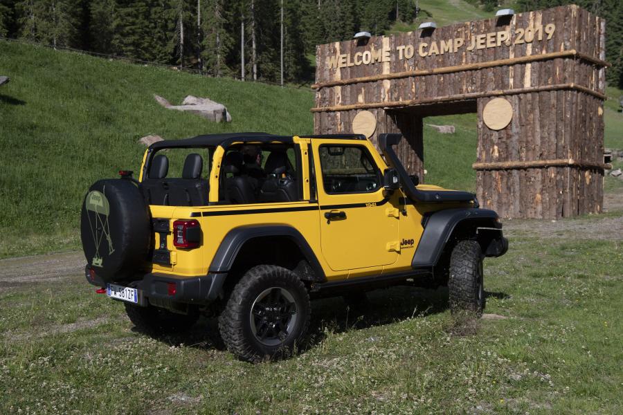  Jeep Wrangler Rubicon 1941 by Mopar (JL) 2019 года  (фото 24 из 35)